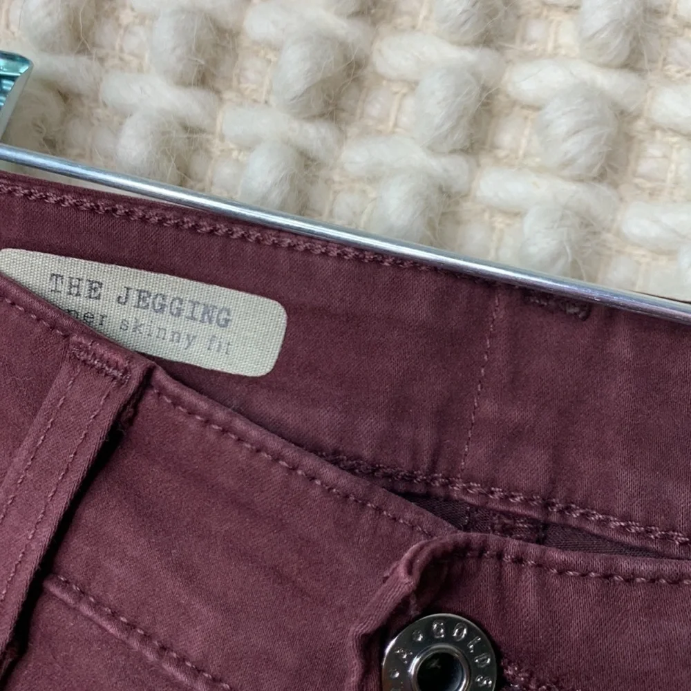 AG Adriano Goldschmied The Jegging Super Skinny Jeans in Wine